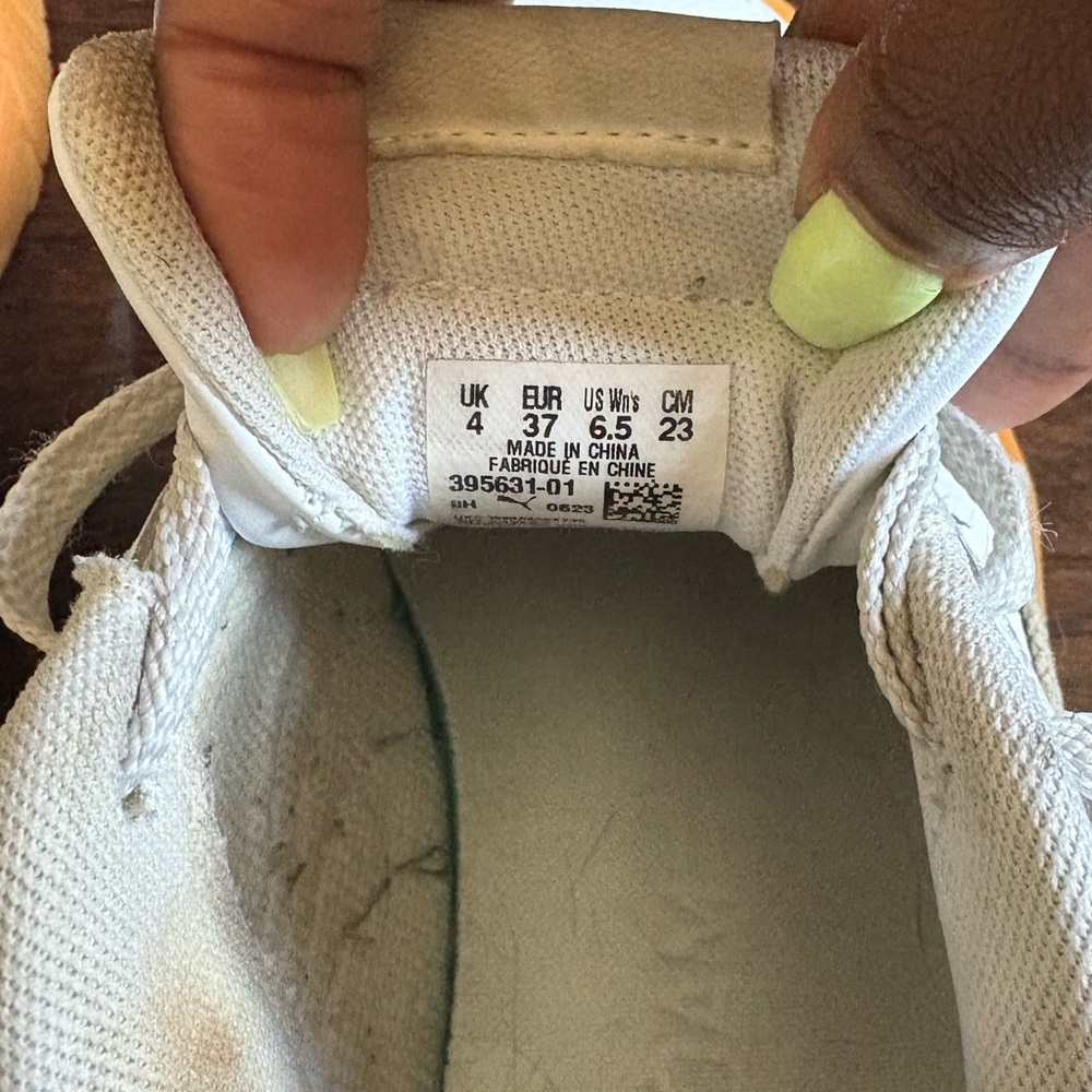Puma Sneakers - Picture 9 of 9